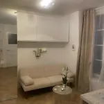 דירה Perche Sur Les Toits, Avec Ascenseur, 16 Eme Quartier Calme Securise- Proche Quai Seine Roland Garros פריז