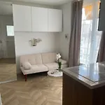 Perche Sur Les Toits, Avec Ascenseur, 16 Eme Quartier Calme Securise- Proche Quai Seine Roland Garros דירה *
