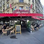 דירה Perche Sur Les Toits, Avec Ascenseur, 16 Eme Quartier Calme Securise- Proche Quai Seine Roland Garros פריז