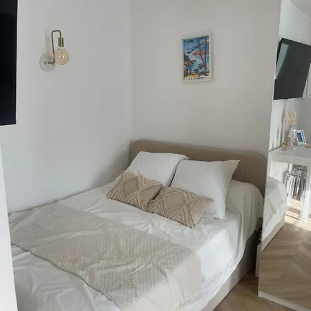 דירה Perche Sur Les Toits, Avec Ascenseur, 16 Eme Quartier Calme Securise- Proche Quai Seine Roland Garros *