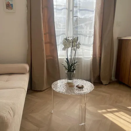 Perche Sur Les Toits, 16 Eme Quartier Calme Securise- Proche Quai Seine Roland Garros Apartment