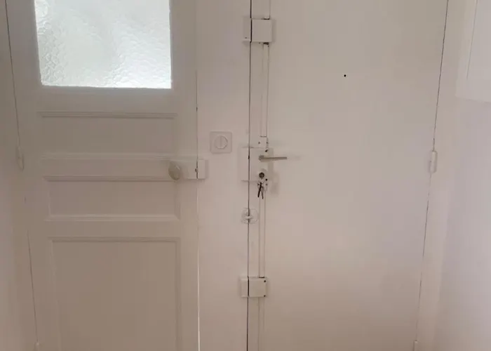 Perche Sur Les Toits, Avec Ascenseur, 16 Eme Quartier Calme Securise- Proche Quai Seine شقة باريس